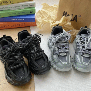 2025Designer Men Women Sneaker Fashion Men's Chunky Sneakers Male Female Trendy Girls Boys Casual Sports Shoes Shoes0505