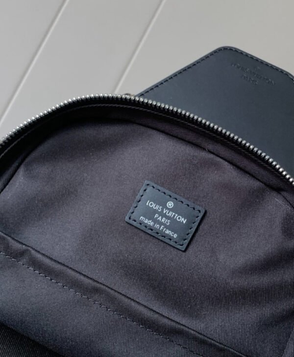 LV Avenue Slingbag - Image 5